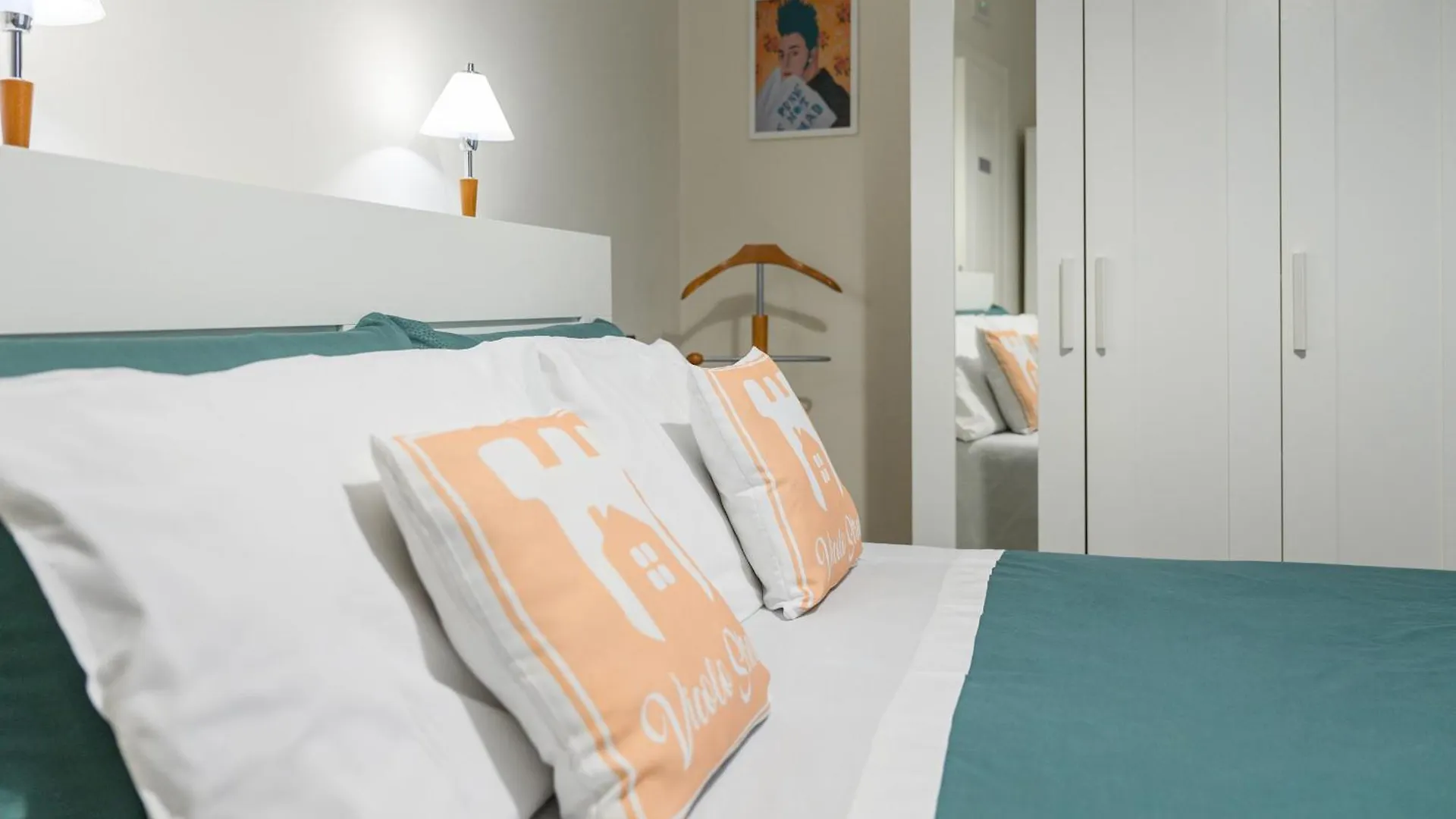 Tinellari Rooms Napoli 0*,  Italia
