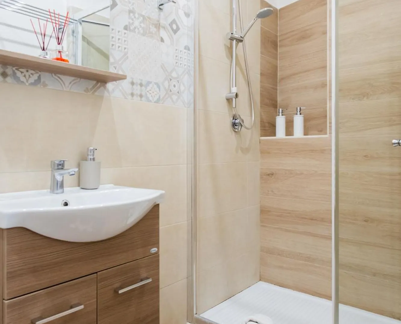Tinellari Rooms Napoli 0*,  Italia