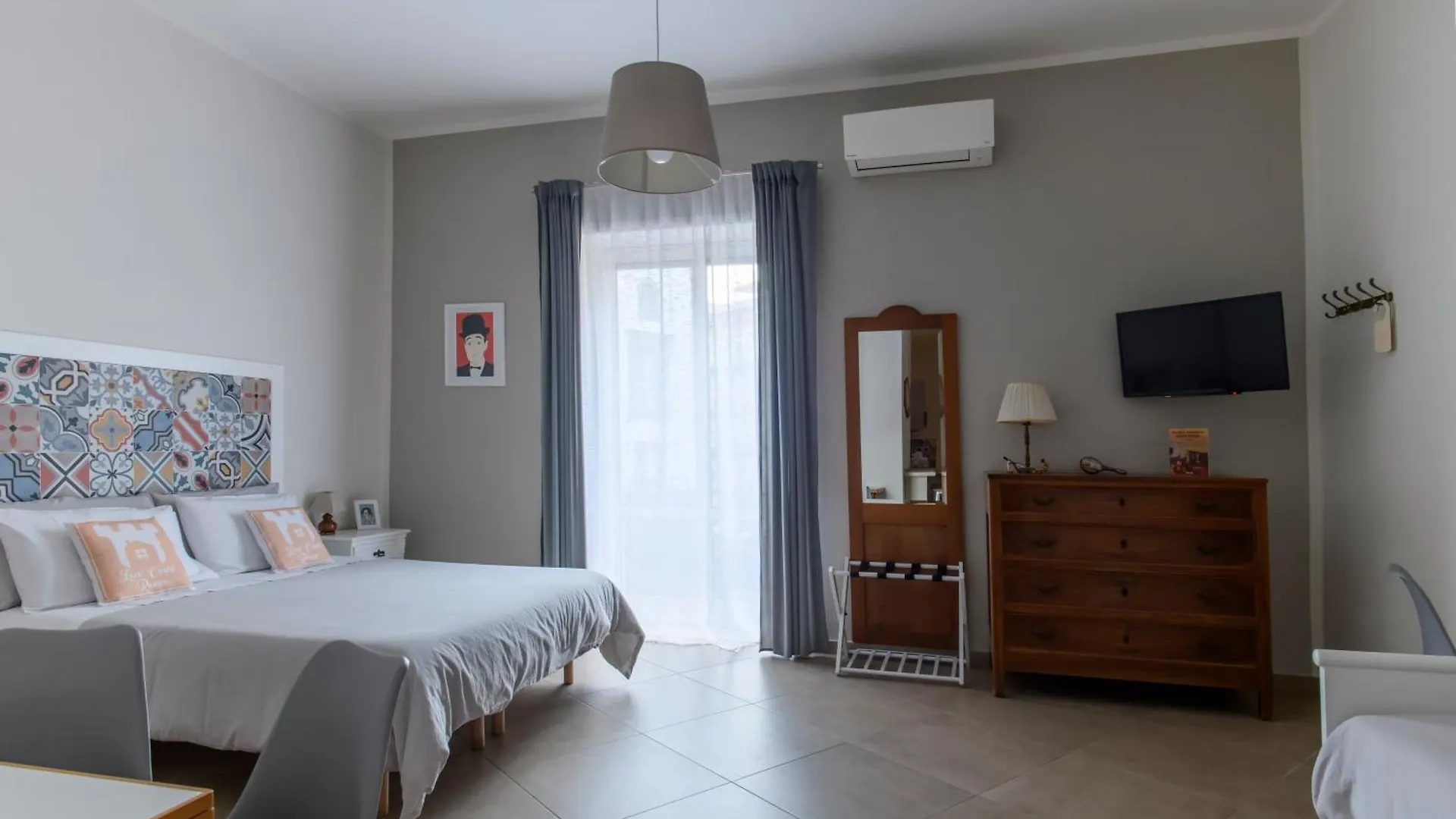 Tinellari Rooms Napoli 0*,  Italia