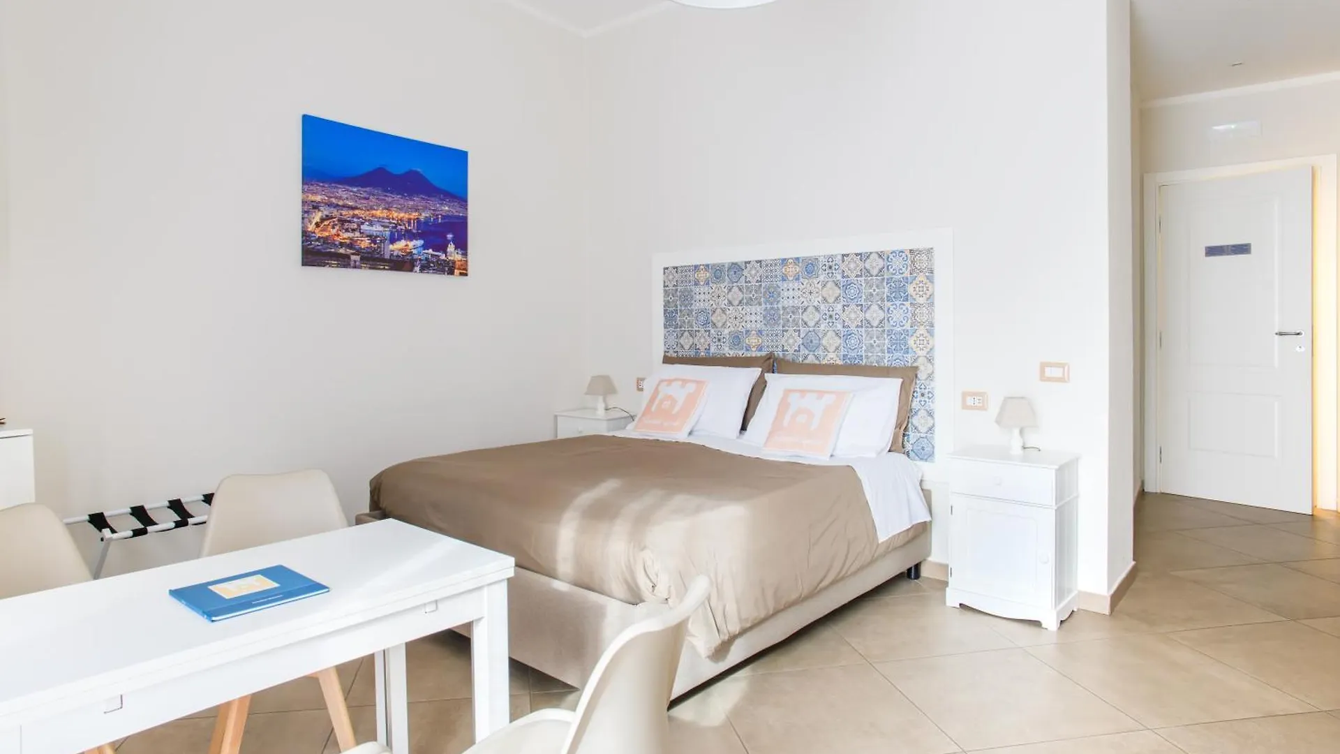 Tinellari Rooms Neapol 0*,  Itálie
